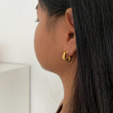 Olivia Hoops